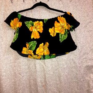 Zara basics flowy crop top size M